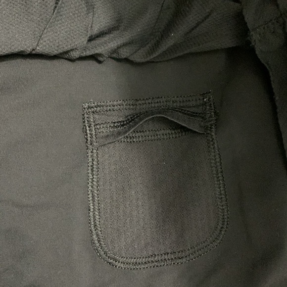 Lululemon Black Skort - Picture 3 of 3